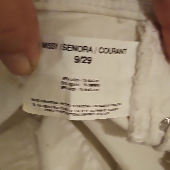 Duo & Quadro Women's Distressed Cream Skinny Jeans - Picture 4 of 4